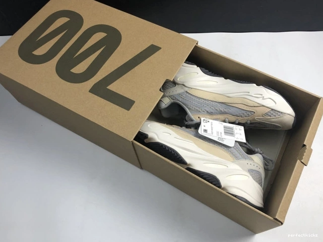 GY7924 Cream Boost Yeezy 700 Adidas V2 Cream 0716